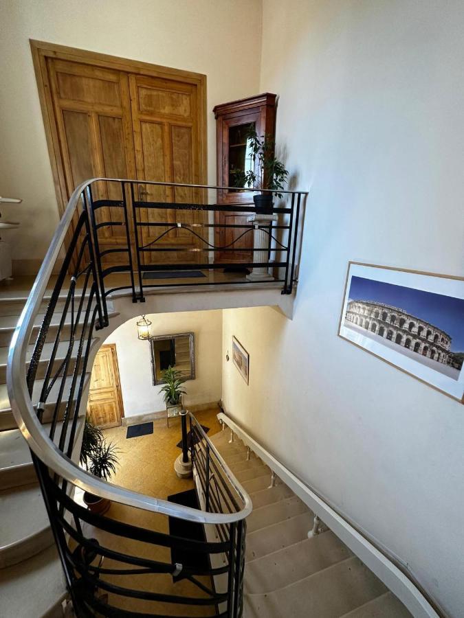 Appartement 4 A 8 Personnes, Spacieux De Standing Classe 4 Etoiles Nîmes Exterior photo