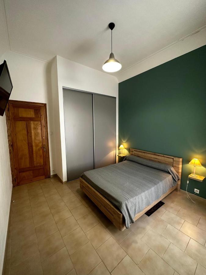 Appartement 4 A 8 Personnes, Spacieux De Standing Classe 4 Etoiles Nîmes Exterior photo